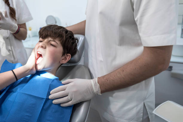 Best Dentist Open Late Near Me  in Mountlake Terrace, WA